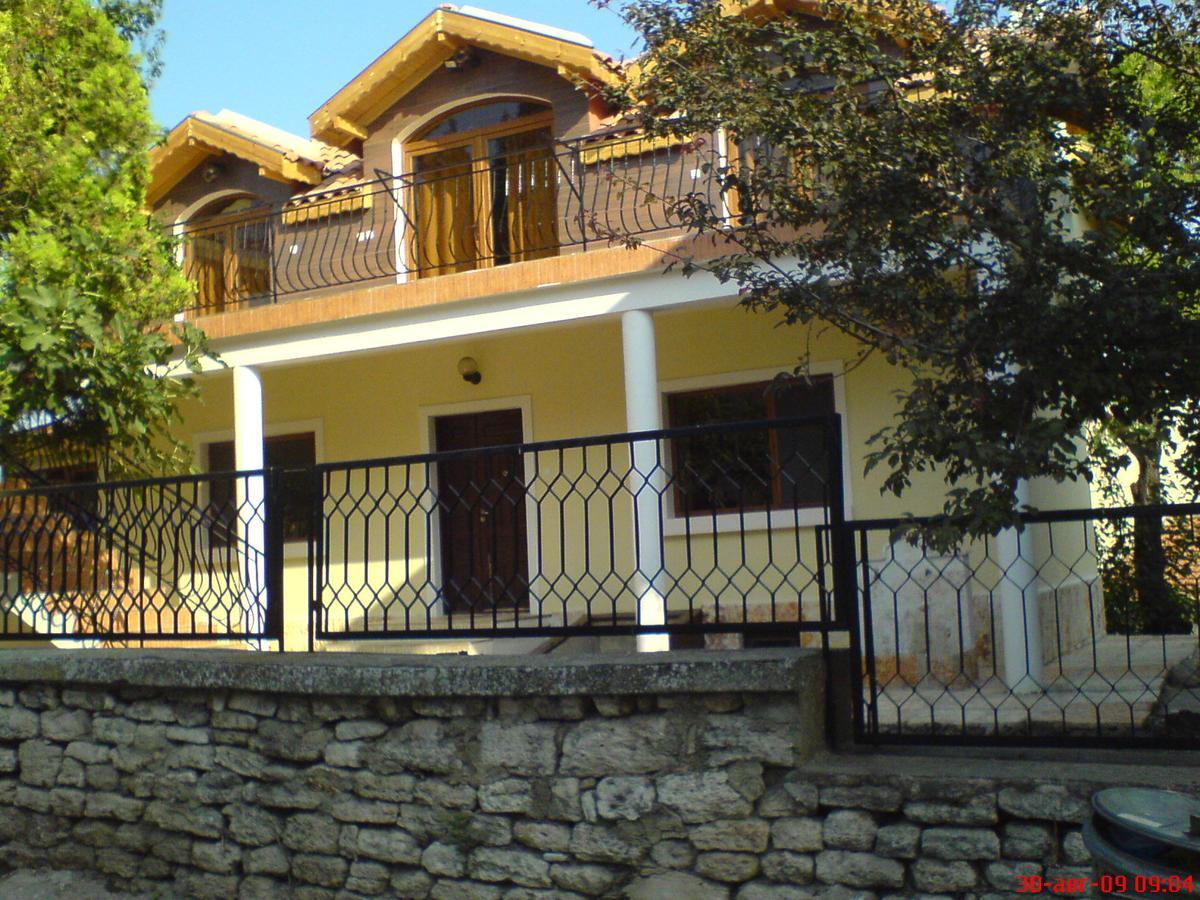 Guest House Yoanna Balchik Exterior foto