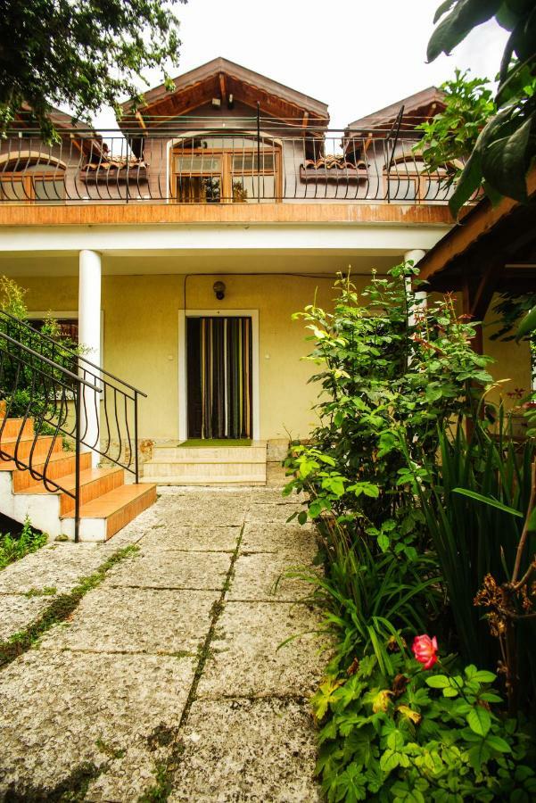 Guest House Yoanna Balchik Exterior foto